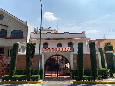 Excelente Casa Estilo Clásico Colonial En Haciendas De Coyoacán