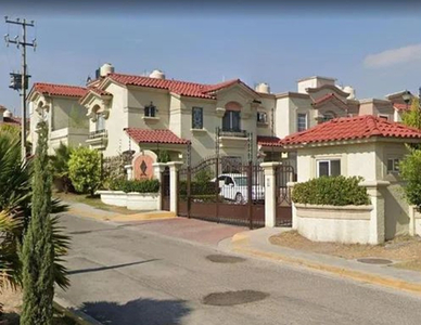 Linda Y Acogedora Casa Remate Bancario Oportunidad Urbi Montecarlo Cuautitlán Izcalli Mex Gj-rl