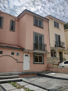 Venta Casa 3 Ambientes Lomas Del Bosque