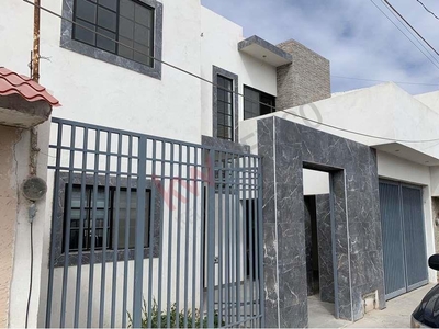 Casa en Renta con habitación en planta baja, Equipada, en El Refugio, Gómez Palacio, Durango