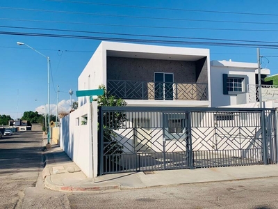 Casas en venta - 170m2 - 3 recámaras - Mexicali - $2,980,000