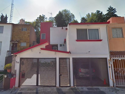 Casa A La Venta En Lomas Verdes, Fantástico Remate Bancario