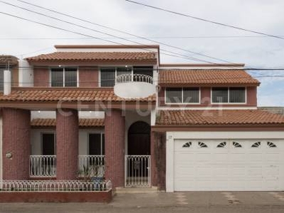 CASA EN VENTA EN FRACC. VILLA VERDE MAZATLAN SINALOA MEXICO