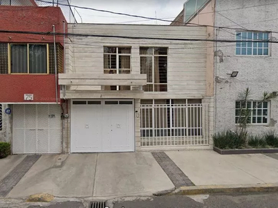 Casa En Venta En La Colonia Esttrella, Gustavo A Madero, En Remate Hipotecario