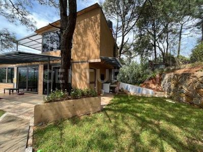 Casa en venta, Valle de Bravo.