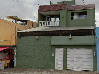 Remate Bancario, Casa En Benito Juárez, Nezahualcóyotl