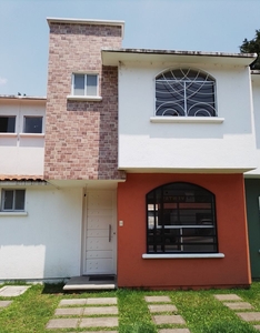 VENTA CASAS A 20 MIN DE LERMA