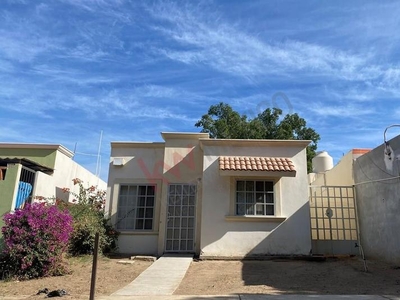 Casas en venta - 140m2 - 2 recámaras - Villas del Encanto - $1,150,000