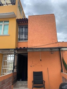 Casas en venta - 60m2 - 4 recámaras - Chicoloapan - $1,400,000