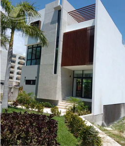Casa De Lujo En Venta En Puerto Cancún B-alrz4774