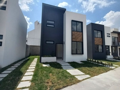 Casa en condominio en venta La Crespa, San Mateo Otzacatipan, Estado De México, México