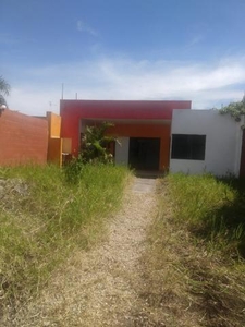 Casa en Las Fincas, Jiutepec, Mor.