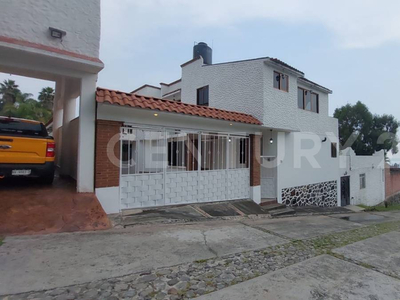Casa En Venta En Lomas Tzompantle, Cuernavaca Morelos.