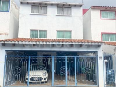 Casa en Condominio en Venta en Urbano Bonanza, Metepec, Estado de México