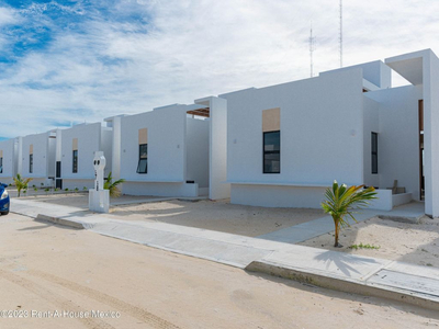 Casa En Venta En Chelem Puerto Yucatan Gy 24-2293