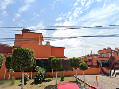Departamento En Venta En Valle Del Tanayo, Tlalnepantla, St08