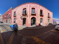 casa, vendo terreno en zócalo de atlixco con fachada de patrimonio cultural