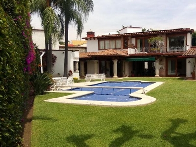 Casa en Privada en Rinconada Vista Hermosa Cuernavaca - VEM-464-Cp