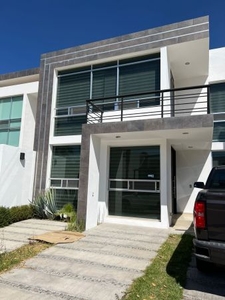 VENTA CASA EN JURIQUILLA CUMBRES DEL LAGO, LAGO CERRITOS LL