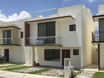 Casa en venta en Juriquilla!! EAD
