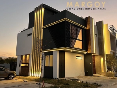 CASA EN VENTA EN VALLE IMPERIAL ZAPOPAN