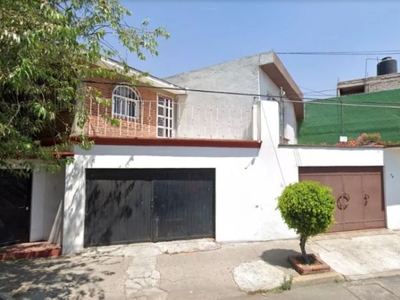 EXCELENTE OPORTUNIDAD CASA EN REMATE IZTAPALAPA GJ-RL