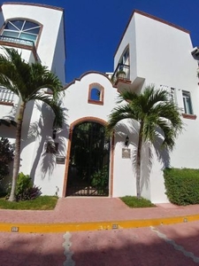 HERMOSO PENTHOUSE COLONIAL