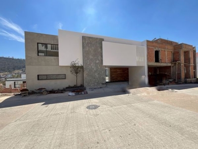 Venta casa en lida vista con vista panorámica a la ciudad