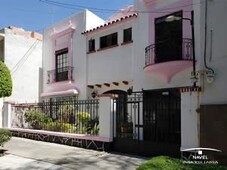 en venta, casa antigüa a media cuadra del parque hundido - 4 baños - 323 m2