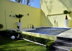 en venta, vbl270.-preciosa casa de fachada estilo moderno con acabados de lujo en cada uno - 3 recámaras - 395 m2