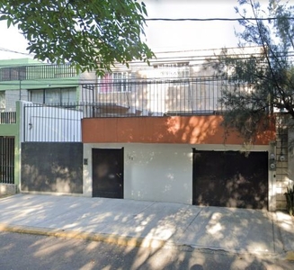 Casa con 3 recámaras en Cerro del Cubilete, Campestre Churubusco, Coyoacán CDMX.