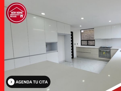 CASA EN VENTA EN METEPEC EL LUJO Y LOS ESPACIOS QUE DESEAS LISTA PARA ESTRENAR