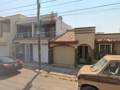 Casa En Remate Bancario En Salvador Alvarado , Fracc Tulipanes, Culiacan -ngc