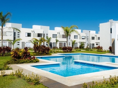 Casa En Venta En Acapulco, Zona Diamante, Barra Vieja, Alberca Y Club De Playa, 3 Recámaras 1½ Baños