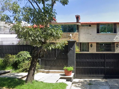 Maravillosa Casa Estilo Moderno Y Amplia En Venta, Por Remate Bancario!!