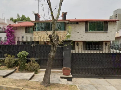 Preciosa Casa A La Venta En Alvaro Obregon, Inmejorable Remate Bancario