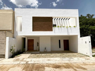 Casa en venta en Fraccionamiento Privado El Roble.