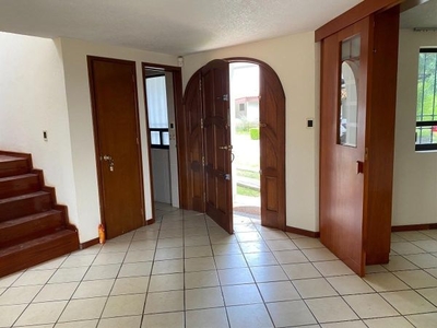 Casa en Venta Zapopan Coto Naciones Unidas - ZONA VIRREYES