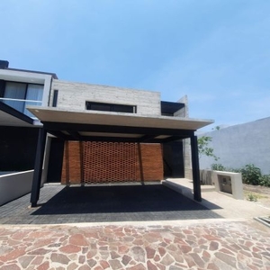 Casa nueva en venta en Altozano