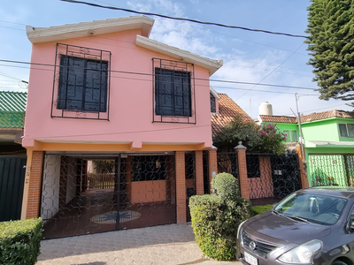 Casa en venta Calle Mangos, Ojo De Agua, Estado De México, México