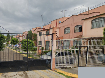 Casa en venta Cerrada De Becadas, Paseo De Las Aves, Unidad San Buenaventura, San Buenaventura, Estado De México, México