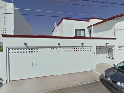 Casa En Venta En Milenio 3, Queretaro, Muy Muy Amplia-cg