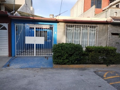 Casa en venta Isla De Guadalupe 42, Jardines De Morelos, Ecatepec De Morelos, Estado De México, México