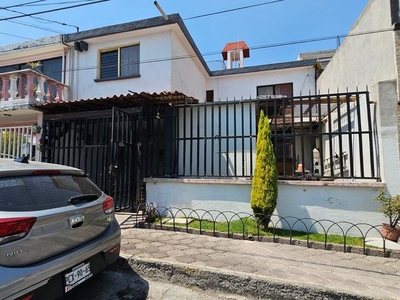 Casa en venta Calle Jilgueros 49, Parque Res Coacalco 1ra Secc, Coacalco De Berriozábal, México, 55720, Mex