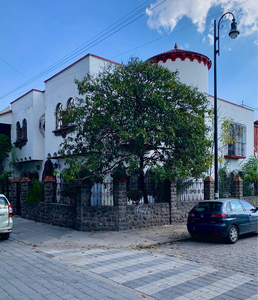Enorme Casa En Renta A 6min. Del Centro Histórico De Puebla