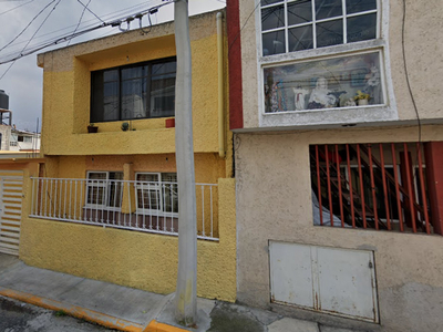 Casa en venta Avenida José López Portillo, Conjunto Hab Galaxia San Lorenzo, Toluca, México, 50019, Mex