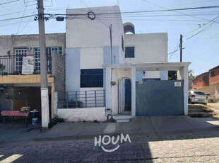 Casa En La Gloria Del Colli, Zapopan Con 2 Recámaras, 75 M², Id: 132510