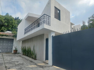 Casa En Venta En Col. Cantarrana | 3 Recs, 3 Baños, T. 338m2, C.238m2