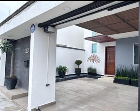 Doomos. Casa en VENTA- Residencial Santa Fe, Corregidora