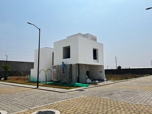 Doomos. Casas NUEVAS en preventa con diseño único e innovador a 15min. del Aeropuerto de Puebla y el Cerro Zapotecas
